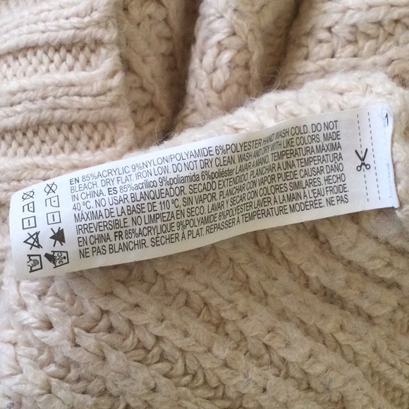 EUC F21 Chunky Knit Fringe Sweater - Picture 8 of 8